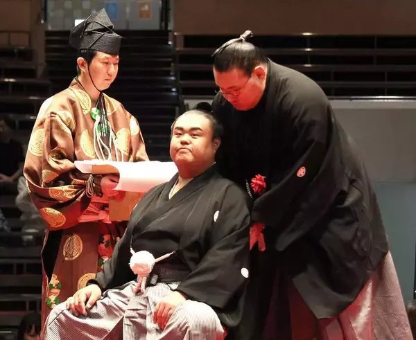 秋場所全休の豊昇龍、元幕内・英乃海の断髪式に参加　自身については「また別の日に」