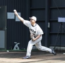 菅野智之が侍ジャパンに合流即ブルペン！ダルビッシュ有や首脳陣も熱視線…３・８オーストラリア戦へ視界良好