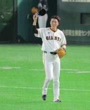 「開幕スタメンは無理かもしれません。でも５月から打つと思います」坂本勇人より７歳年下の記者が後悔した返答