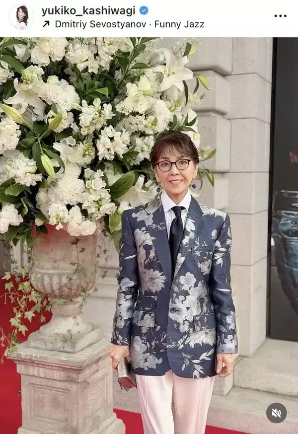 “おしゃれ番長”柏木由紀子、迎賓館でのパーティーに出席「カッコよくて素敵」「気品漂う」と反響