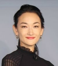 ４３歳で出産した冨永愛　赤ちゃんとほのぼのショット「愛おしくて」ハンサムなパートナーも話題