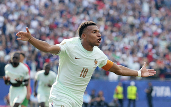 【Ｗ杯】エムバペがゴール　Ｗ杯通算２０得点到達＆メッシと並んで今大会の得点王首位タイに　最年少で通算２０試合出場