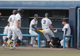 【高校野球】帝京三の監督が会見中に男泣き　営業マン１０年→ガソリンスタンドバイト＆教員免許取得→関東４強で春夏通じて初の甲子園切符