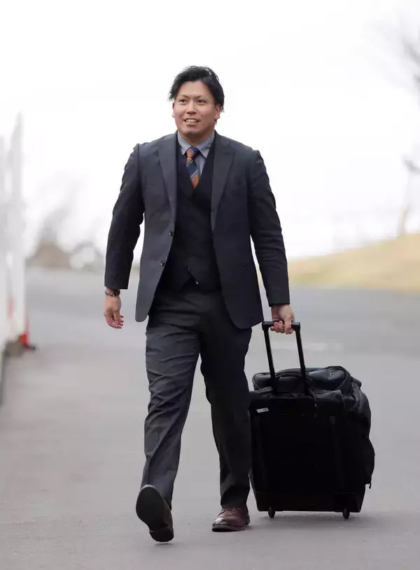 【巨人】育成５位・知念大成が入寮「まずは支配下を目指す」