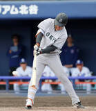 「巨人のドラ４ルーキー・皆川岳飛、まるでゴルフスイング！“曲芸打ち”でＯＰ戦初安打「食らいつこうという執念で」」の画像1