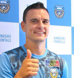 「川崎ＤＦウレモビッチに第１子となる長女が誕生　「新しい家族が増え、自分自身も新たなスタート」」の画像1