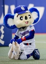 【中日】ドアラが開幕５戦５敗中のチームにエール！？「桜がちっちゃう前に盛り上がろう。さあいこう」