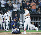 「村上宗隆、復活を告げる９試合ぶりの５号　９回２死から右越え２ラン　歴史的“開幕ダッシュ”の勢い取り戻せるか」の画像1