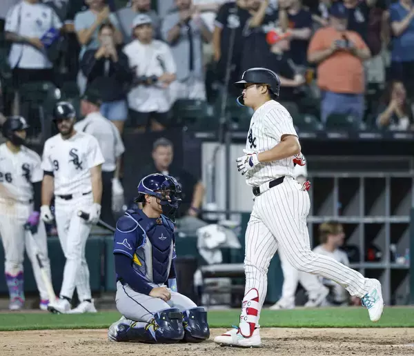 村上宗隆、復活を告げる９試合ぶりの５号　９回２死から右越え２ラン　歴史的“開幕ダッシュ”の勢い取り戻せるか