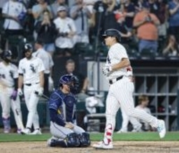 村上宗隆、復活を告げる９試合ぶりの５号　９回２死から右越え２ラン　歴史的“開幕ダッシュ”の勢い取り戻せるか