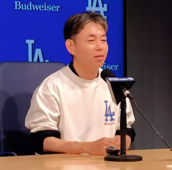 ユニクロ×ドジャース再び　来場者にＴシャツ＆クリアバッグ配布のイベントデー　柳井康治氏「米国でも認知度が上がっている」