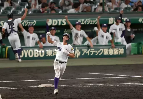 【甲子園】天理４番・金本相有主将が４回に先制ソロ！福山エース右腕・来山凌也から均衡破る大会４号