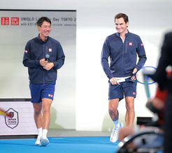 【テニス】フェデラー氏、錦織圭の「人間性」たたえる　プレーヤーとしても「一線を画す存在だった」…有明コロシアムで引退記念イベント