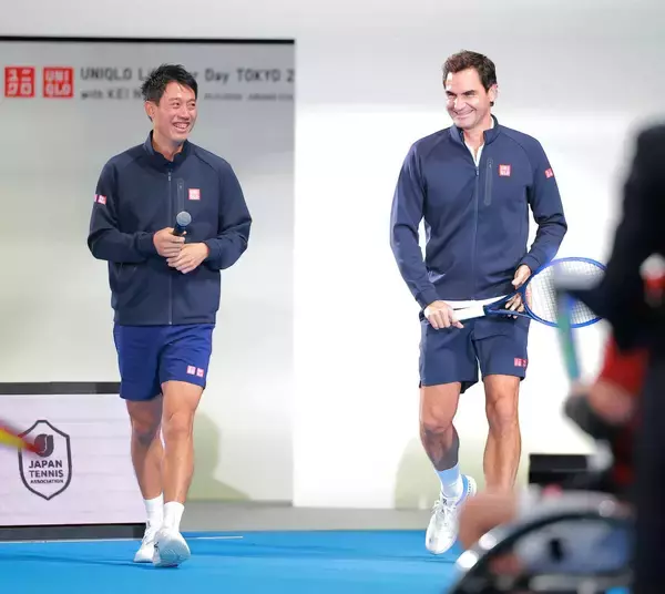 【テニス】フェデラー氏、錦織圭の「人間性」たたえる　プレーヤーとしても「一線を画す存在だった」…有明コロシアムで引退記念イベント