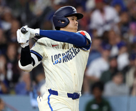 大谷翔平、初回に二塁内野安打でリスタート　前日に連続試合安打「７」、出塁「１９」でストップ　山本由伸を援護へ