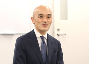 ＳＮＳで話題に…花組生がＦＮＳ歌謡祭出演　村上浩爾社長「新しいファンの方にも楽しんでいただきたい」今後の出演にも言及