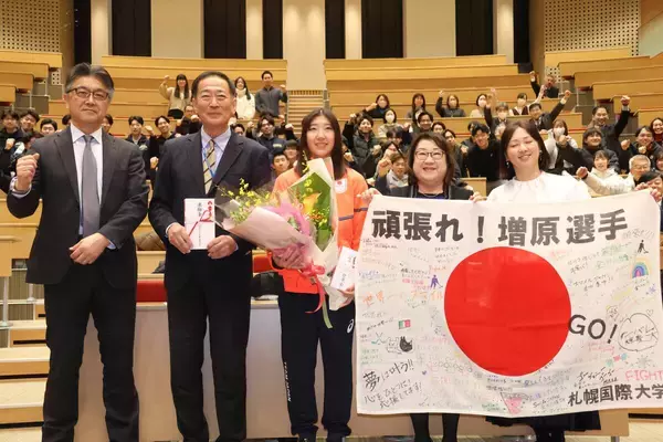 【アイスホッケー】ビデオ係から守護神に“昇格”のＧＫ増原海夕　母校札幌国際大の五輪壮行会出席