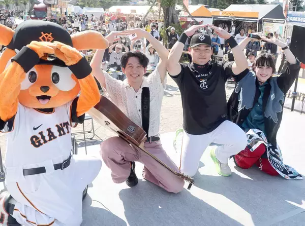 【巨人】丸佳浩に沖縄キャンプ初日から“援軍”参戦「生で聴くとすごい鳥肌が立ちます」