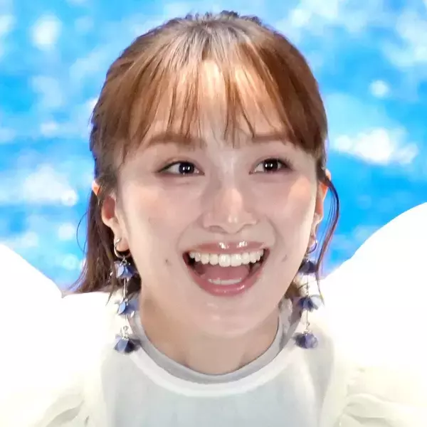 「「だ、だ、だれと」百田夏菜子、幻想的な夜桜見物姿にフォロワー沸く「なんちゅー」「ひときわ目立つ」…電撃婚から２年」の画像