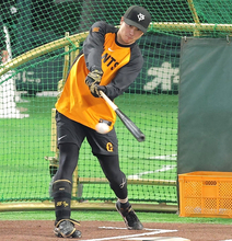 【巨人】泉口友汰、浅野翔吾らが早出特打　同一カード３連敗阻止へウィーラー打撃コーチが投手を務める