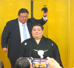 元幕内・大翔鵬が断髪式１９５キロ変わらず「ダイエットしたが体重増えた」　今後は雑貨の通販などを行い「いつかタニマチに」