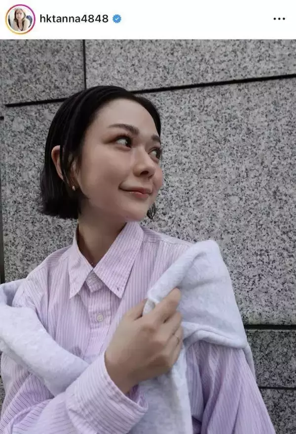 村重杏奈、ピンクシャツコーデに絶賛の声「めちゃくちゃ可愛い」「最高！」「似合ってる」「国宝」「いい顔」