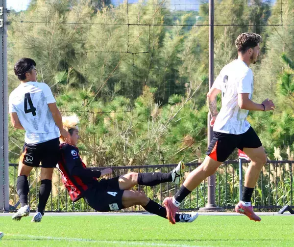 Ｊ２札幌が今季初対外試合でＪ１浦和に１―２も川井健太監督「非常にいい９０分」チーム初得点はＤＦ中村桐耶