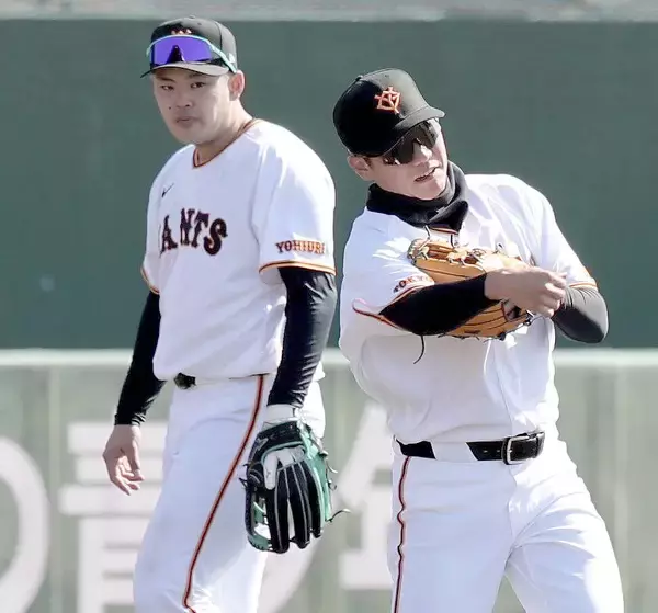 【巨人】荒巻悠がド迫力の豪快３連発　左打者に不利な強風切り裂き特大弾