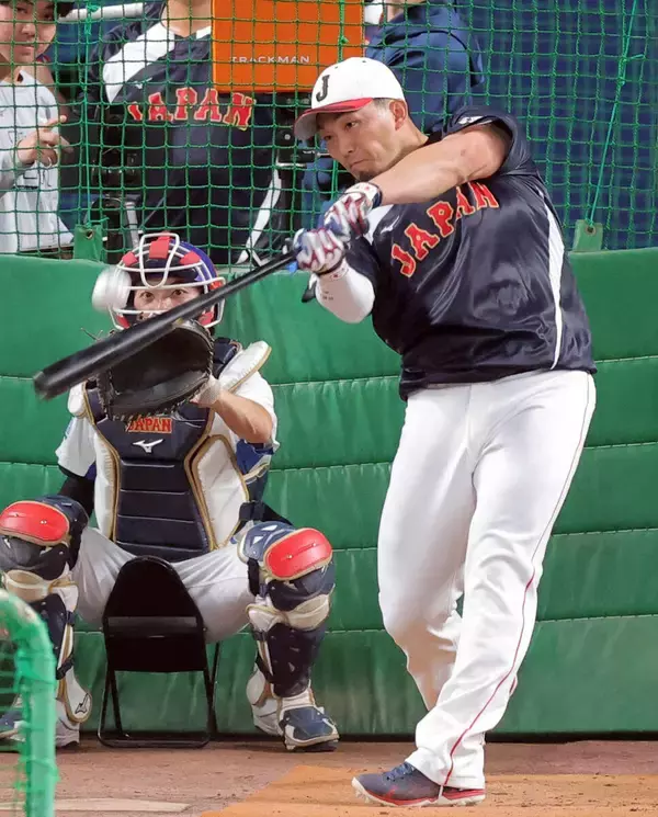 鈴木誠也　左翼ポール際５階席へ衝撃ラストスイング…２日強化試合から出場解禁「全力を尽くしたい」