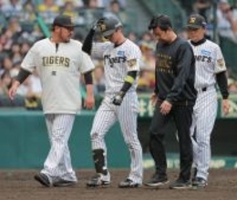 【阪神】激震　死球の近本光司「左手首骨折」と診断…長期離脱へ　藤川監督は死球禍に「野球を守らなければいけないので我慢をしていますけど、多いね」