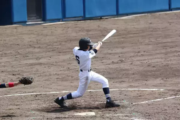 【ボーイズ】札幌豊平の藤原朋成が２安打３打点の大活躍　ＯＢの西武・佐藤爽のプロ初勝利が刺激　乱打戦制し準決勝進出