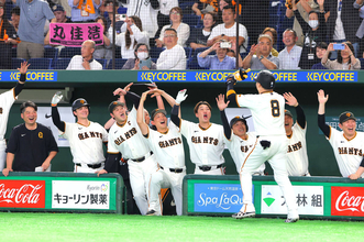 【巨人】橋上監督代行「選手が非常に頼もしく感じます」劇的逆転勝ちに大興奮　代打満塁弾の丸を絶賛「鳥肌が立つ」
