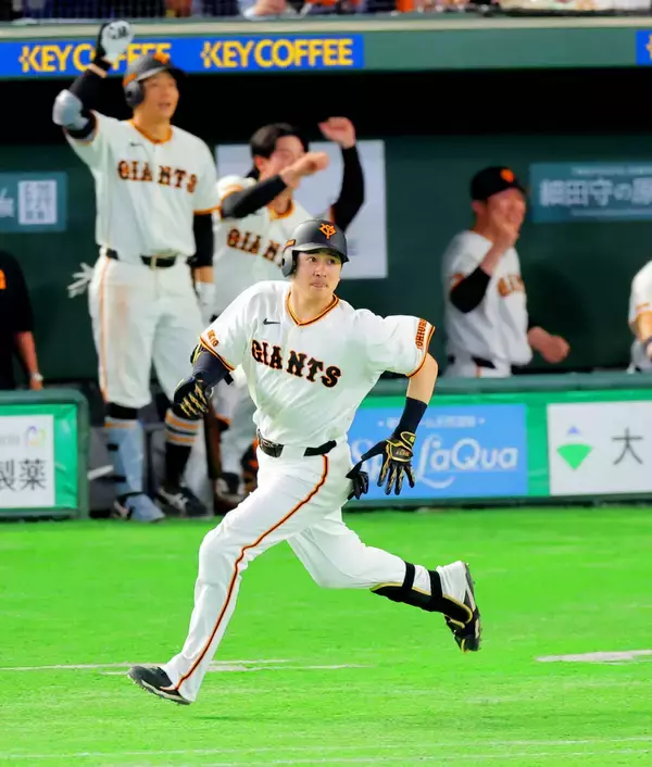 【巨人】２夜連続「８回の劇的ドラマ」悩める天才・泉口友汰のバットが目覚めた「久しぶりすぎてどういう顔していいか」