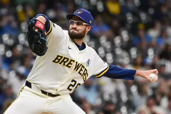ブルワーズの左腕アシュビーが史上２人目のリリーフ登板だけで１０勝一番乗り…メジャーで話題に