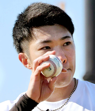 【阪神】石井大智、ＷＢＣ球対策はうるおい肌「手の保湿、コンディションを整えたい」ハンド美容液で肌質改善