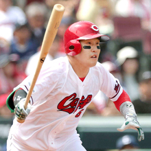 “井端ジャパンの申し子“広島・小園海斗が初ＷＢＣ「熱いスクワット応援よろしくお願いします」…源田と正遊撃手争いへ  