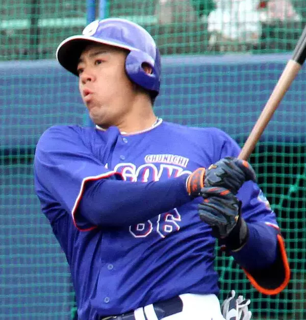 【中日】「ロマン砲卒業宣言」の鵜飼航丞がチーム１号場外弾　井上監督「これでロマン（浪漫）飛行できる」