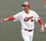 「【広島】新井貴浩監督、開幕投手は「何も決まってません」過去３年はキャンプ中に明言も「オープン戦で見極めていきたい」」の画像1