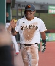 【巨人】知念大成が１０の６、萩尾匡也が打率．３８５、石川達也３戦４回０封…先週の２軍プレーバック