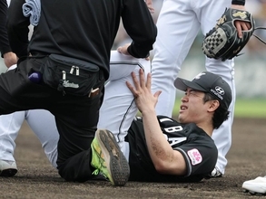 【ロッテ】種市篤暉が担架で退場のアクシデント　激痛に顔をゆがめる　左足首負傷か