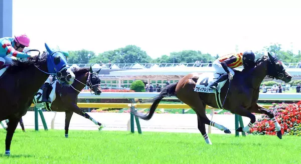 「日本での騎乗にいつも感謝」レーン騎手が東京３ＲのワディアルリヤハでＪＲＡ通算２００勝達成　現役５７人目