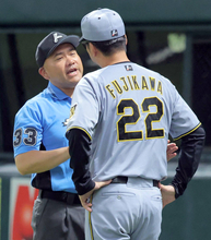 【阪神】福家英登責任審判「警告を２回発した」藤川球児監督がリプレー検証後の異議申し立てで退場「抗議を行った時点で…」球団監督で１３年ぶりの退場処分