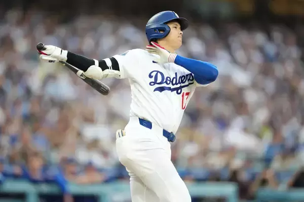 大谷翔平が衝撃２７号逆転２ラン　初球撃ちで６戦ぶり豪快アーチに本拠地熱狂、シーズン換算は３６発ペース
