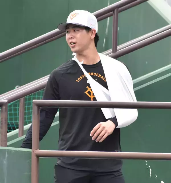 【巨人】ドラ５・小浜佑斗、左肩脱臼で故障班に合流「腱とか筋は全然大丈夫」　２５日ヤクルト戦で本塁ヘッドスライディング