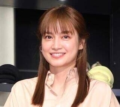 平愛梨　夫・長友佑都の誕生日をお祝い！笑顔いっぱいの家族集合写真を投稿