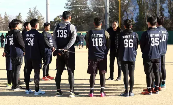 【西武】新人合同自主トレ開始　西口監督「ライオンズを背負って立てる選手に」