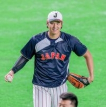 侍ジャパン大谷翔平が試合前練習でブルペン入り　坂本相手に２９球
