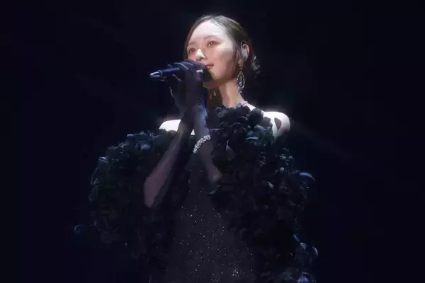 乃木坂４６・梅澤美波、卒業コンサートで秋元康氏らに感謝「いつも私たちに楽曲をいただいてありがとうございました」