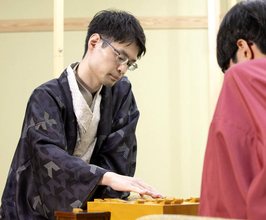 第４７回将棋日本シリーズＪＴプロ公式戦　一回戦第二局は近藤誠也八段が初出場対決を制す