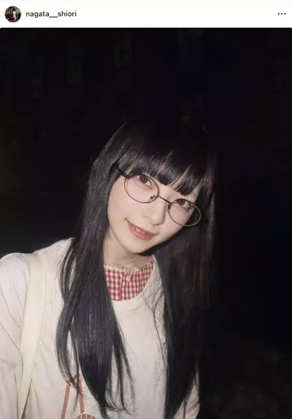 「愛くださいませ」が話題　≠ＭＥ・永田詩央里、メガネ姿の“休日”コーデ　「ｓｏ　ｃｕｔｅ」「メガネ助かる！」